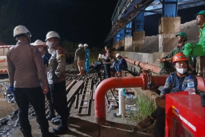 Dua Pekerja Tewas Tertimbun Abu, Achmad Sholeh Tuntut Tanggung Jawab Penuh PLTU Ketapang dan Vendor